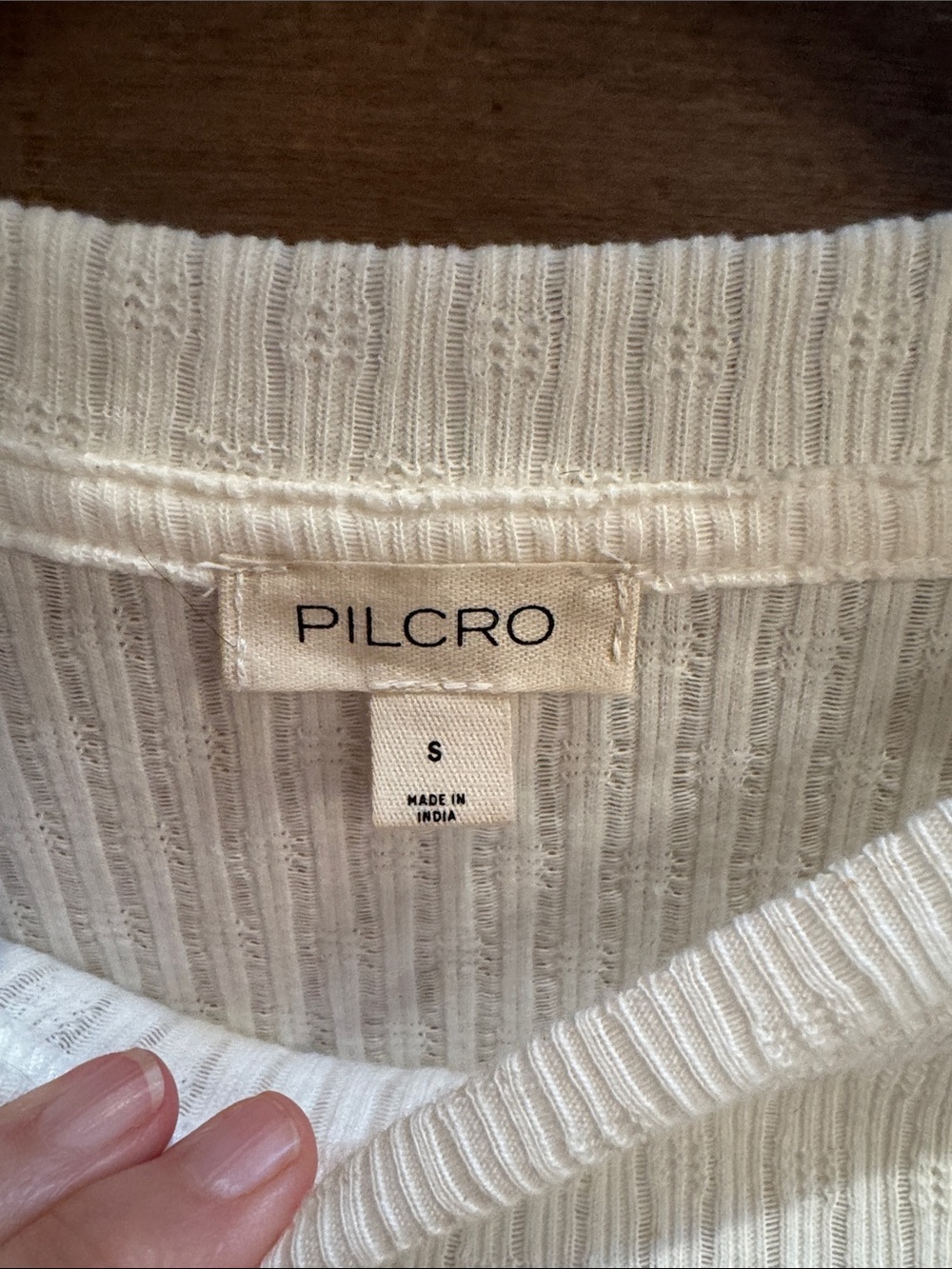 Pilcro Cream Textured Short Sleeve Tee Size Small - Picture 2 of 4